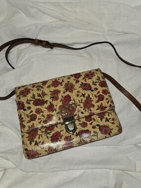 Patricia Nash Tan Rosso Fiore Crossbody